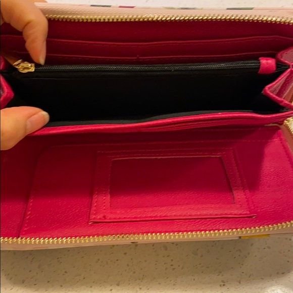 Betsey Johnson floral wallet/clutch NWT - Picture 4 of 7